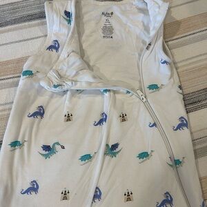 Kyte Baby White and Blue Dragon sleep bag